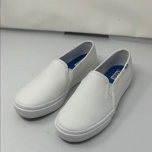 Keds slip on size 6 1/2 wide